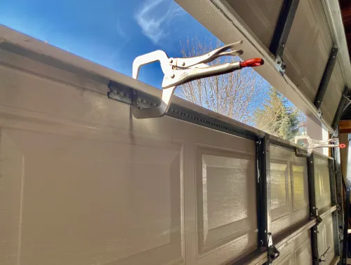 garage-door-reinforced-with-hanging-angle